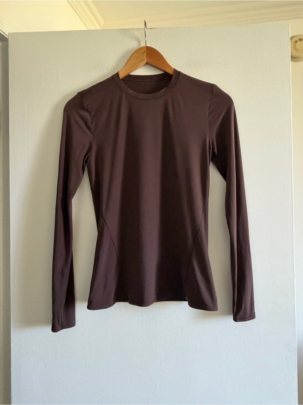Lululemon Athletica Espresso Brown Wundermost Ultra Soft Nulu Long Sleeve Shirt - Picture 7 of 14